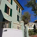 Il Giardino Dei Limoni & Pensjonat 4*