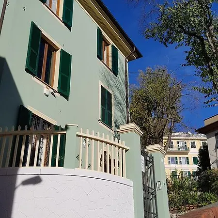 Il Giardino Dei Limoni & בית הארחה 4*