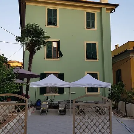 בית הארחה Il Giardino Dei Limoni &