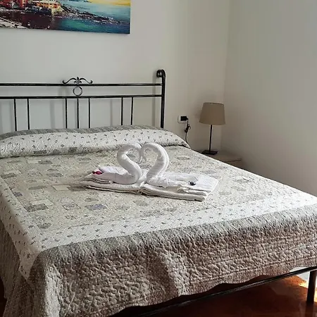 Il Giardino Dei Limoni Room&apartments Affittacamere 3*